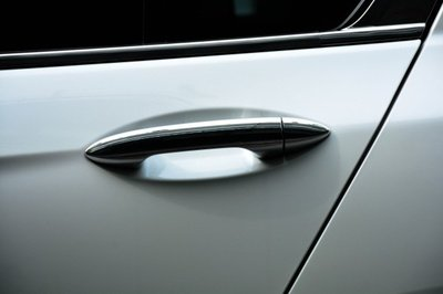 汽車(chē)企業(yè)在汽車(chē)內飾噴涂件時(shí)的注意點(diǎn)